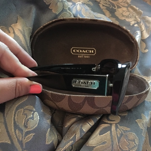 Coach Sunglasses and Case - Picture 4 of 4